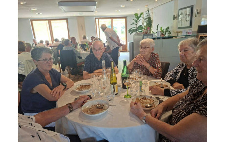 Banquet du mois d'aout au Chalet des Roches